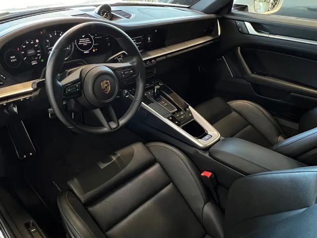 Porsche 992 4S Carrera Coupé