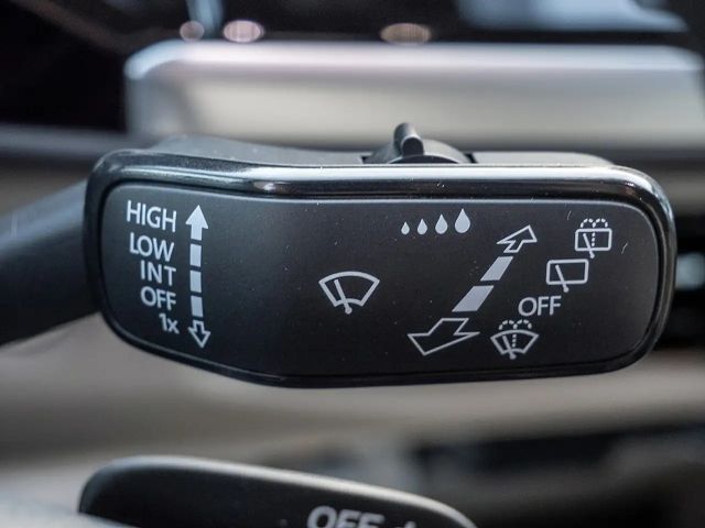 Volkswagen Multivan 2.0 TDI Life T7