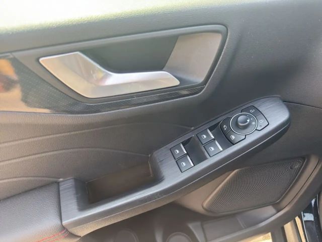 Ford Kuga Plug in Hybrid ST Line X