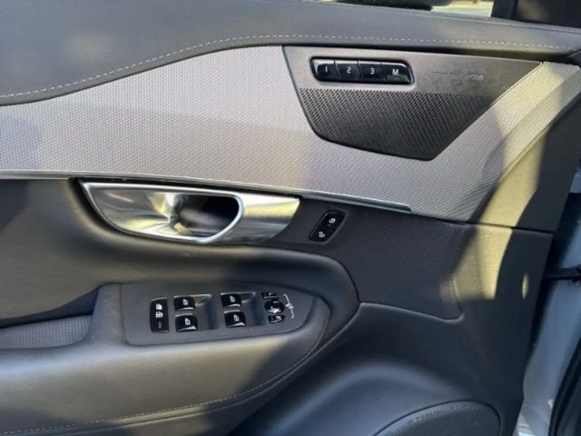 Volvo XC90 AWD Dark Plus T8