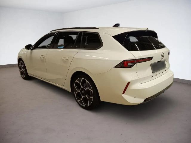 Opel Astra Sports Tourer Ultimate