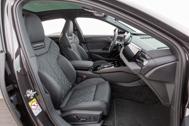 Audi A6 e-tron Quattro