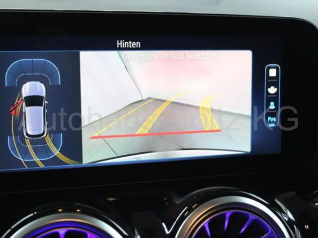 Mercedes-Benz GLA 180 Progressive