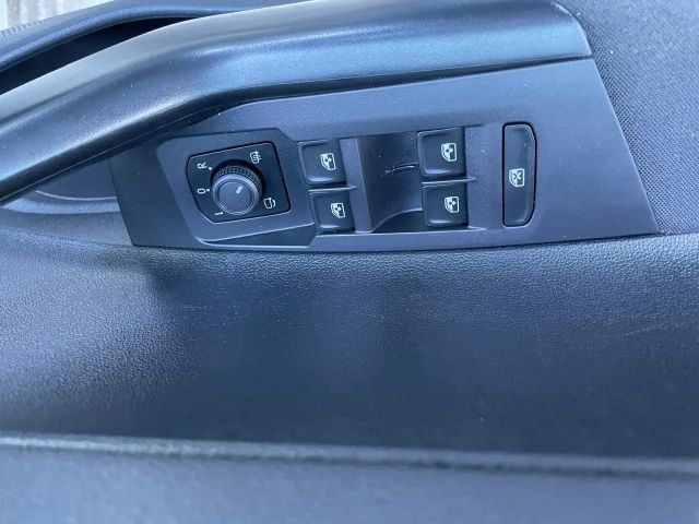 Volkswagen Polo Basis 1,0 Benziner 80PS