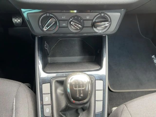 Skoda Fabia 1.0MPI Klima LED-Scheinwerfer Bordcomputer