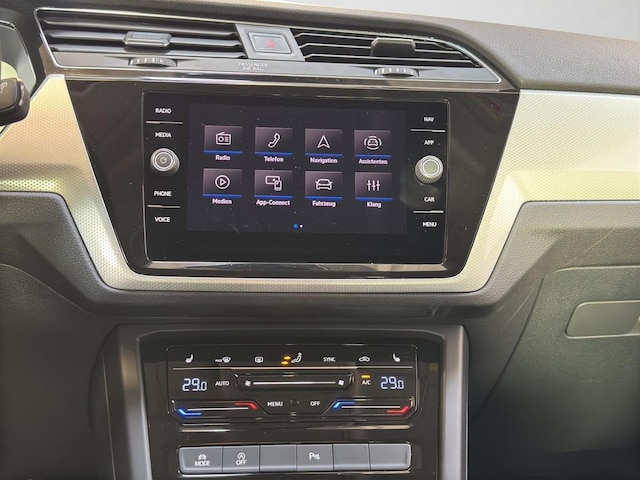 Volkswagen Touran DSG IQ.Drive Move