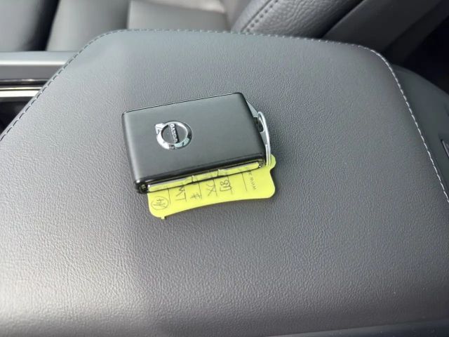 Volvo XC60 AWD Dark Plus Recharge T6