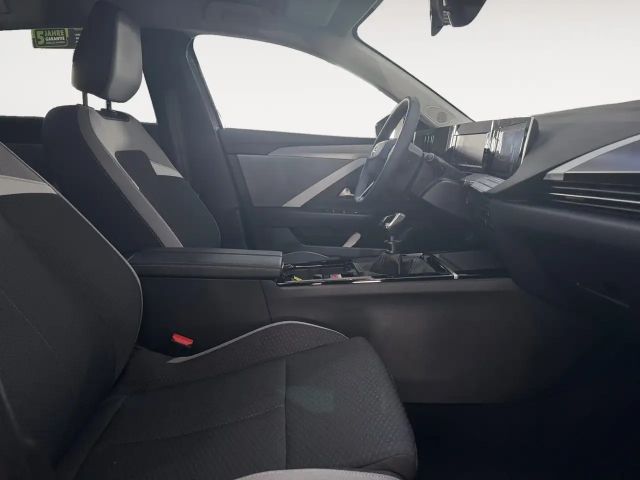 Opel Astra 1.2 Turbo Edition Turbo