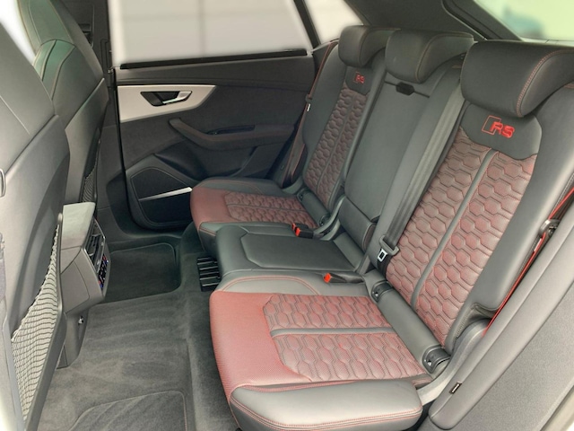 Audi RS Q8 Performance Quattro