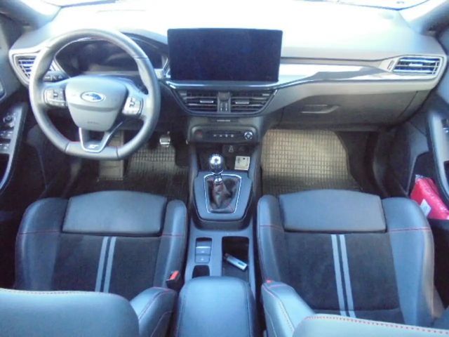 Ford Focus ST Line