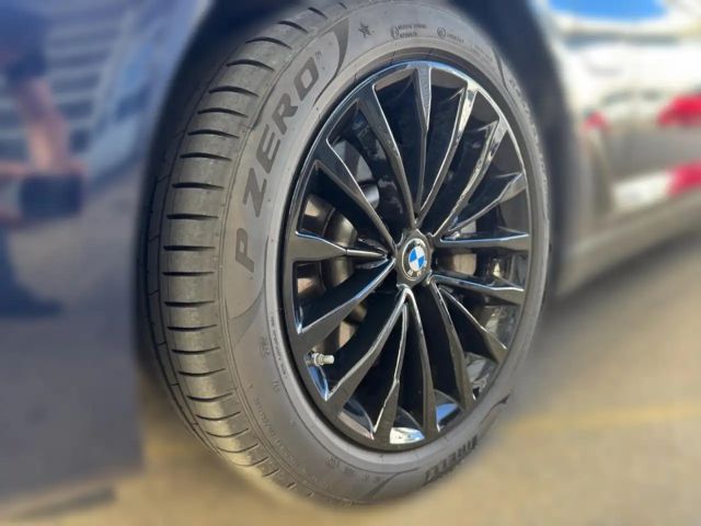 BMW 530 xe LASER+LEDER+HUD+ACC+PANO+DAB+BT+MFL+AHK+