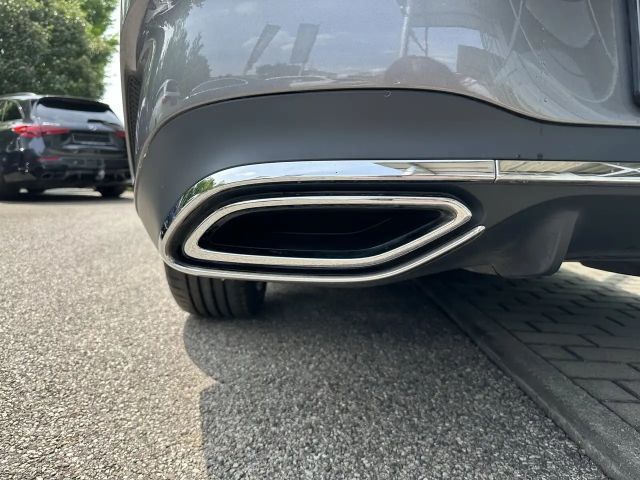 Mercedes-Benz CLA 200 AMG Line Coupé