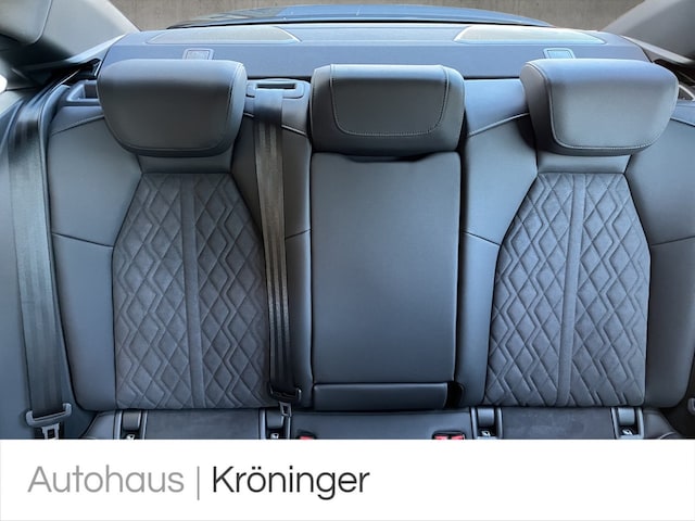 Audi RS3 Quattro S-Tronic Sedan