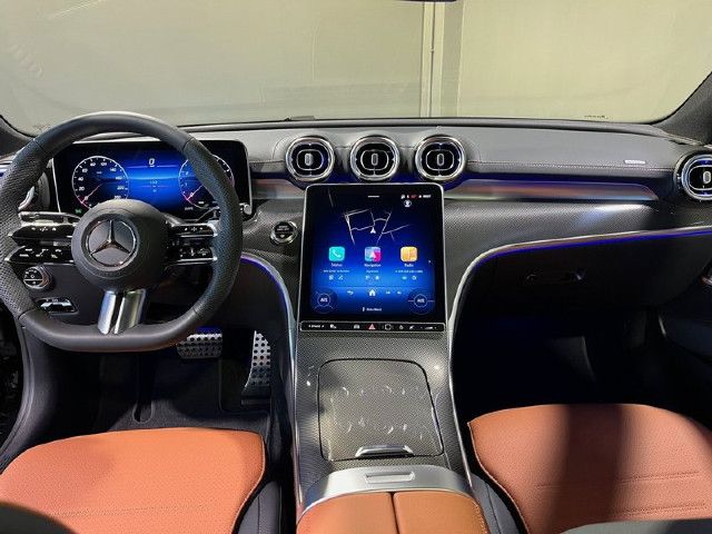 Mercedes-Benz C 200 AMG Line Sedan