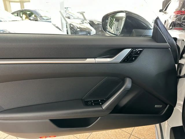 Porsche 992 4S Coupé