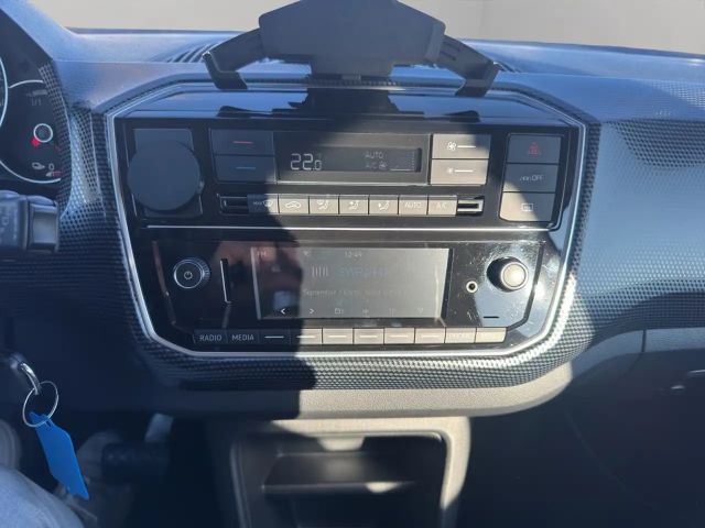 Volkswagen e-up! Move Move up!