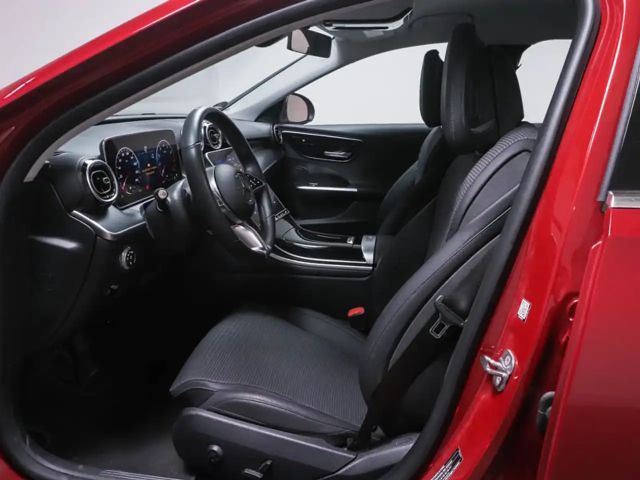 Mercedes-Benz C 180 AVANTGARDE Sedan