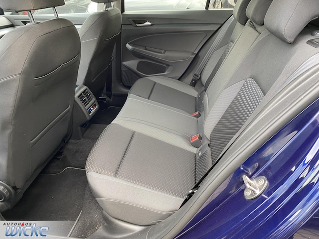 Volkswagen Golf 1.5 eTSI DSG