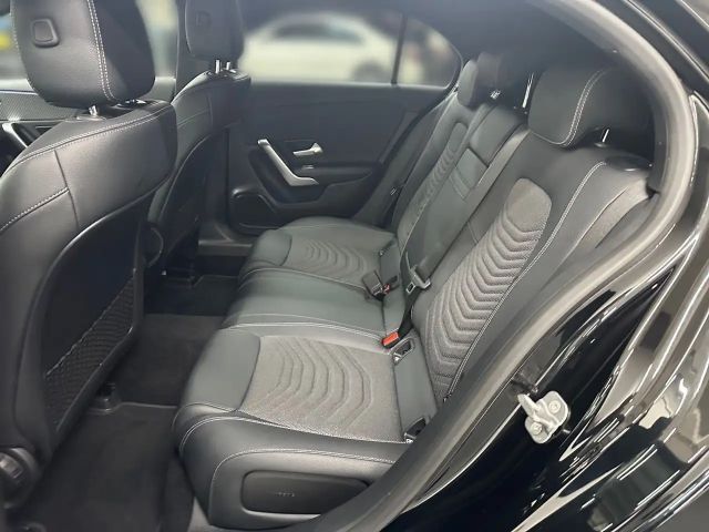 Mercedes-Benz A 200 Carbon 360° Multibeam Night Keyl-GO PTS Temp