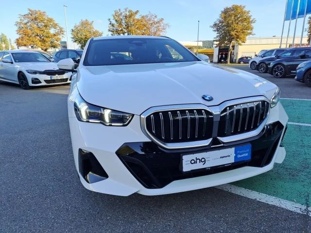 BMW 520 520d M-Sport Touring xDrive