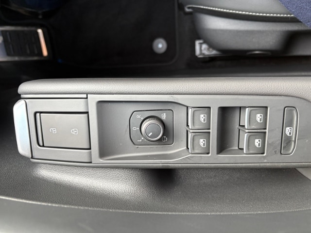 Volkswagen T-Roc 1.5 eTSI DSG R-Line