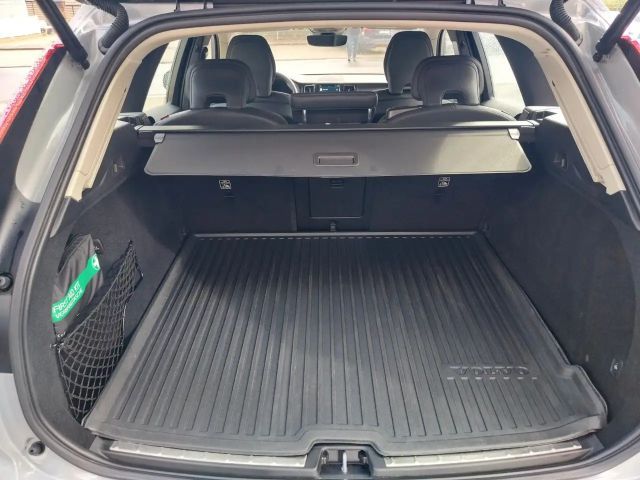 Volvo XC60 Dark Plus