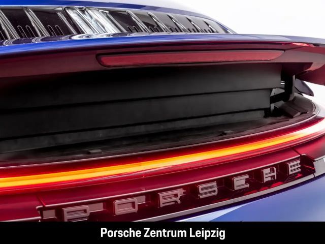 Porsche 992 Cabrio Carrera GTS