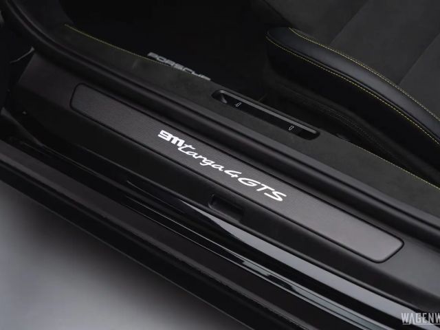 Porsche 992 4 Cabrio GTS Targa Turbo