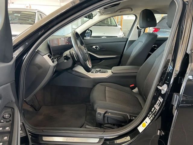 BMW 320 320d Touring xDrive