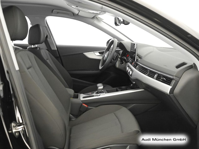 Audi A4 40 TFSI Avant S-Tronic