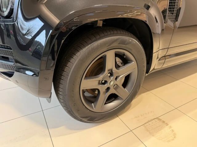 Land Rover Defender 110 D300 Dynamic SE