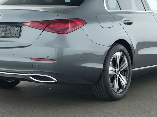 Mercedes-Benz C 200 AVANTGARDE Sedan