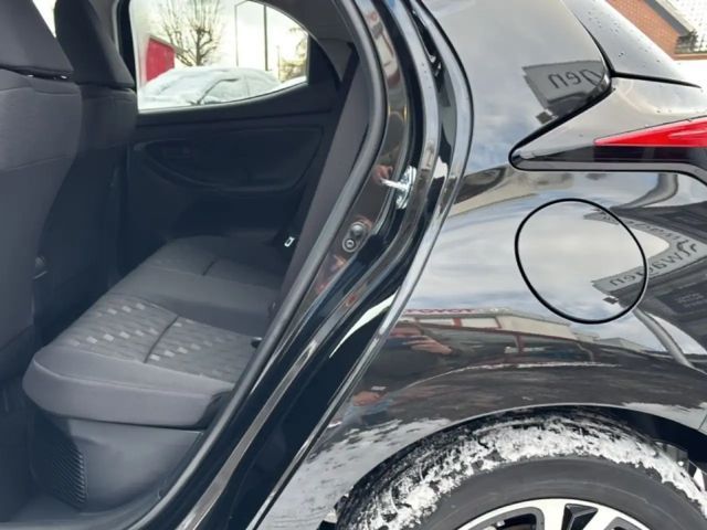 Toyota Yaris Hatchback Hybride VVT-i