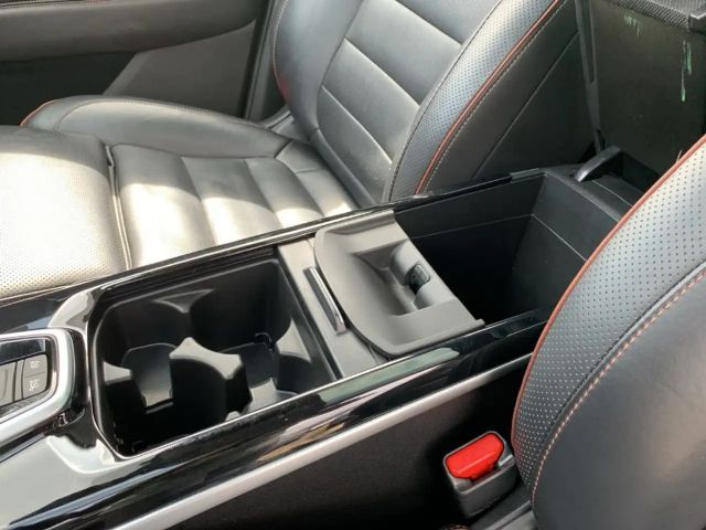 Renault Koleos Blue Initiale Paris