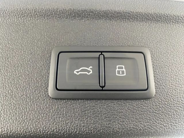 Audi A3 30 TFSI Sedan