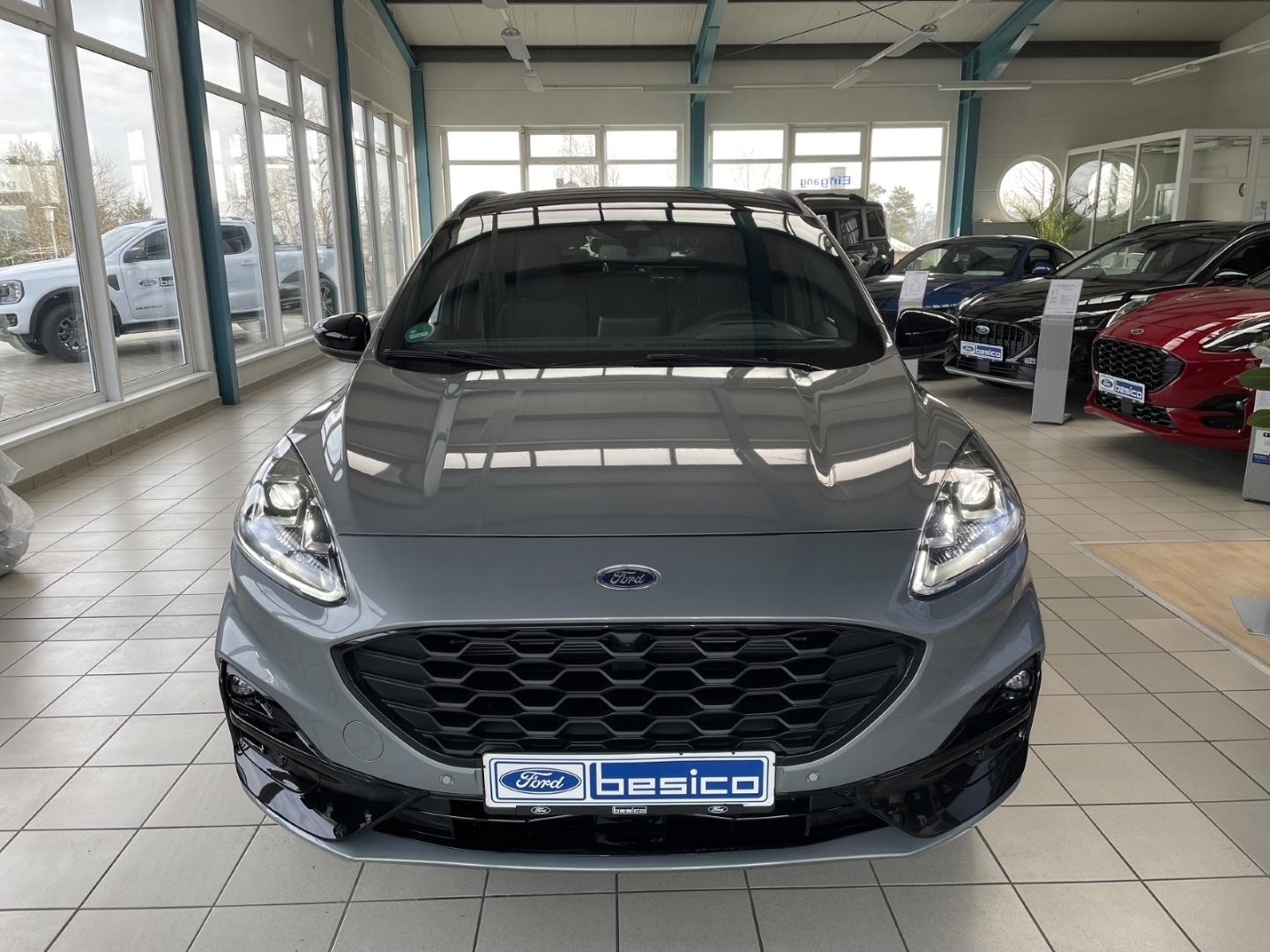 Ford Kuga Plug in Hybrid ST Line X