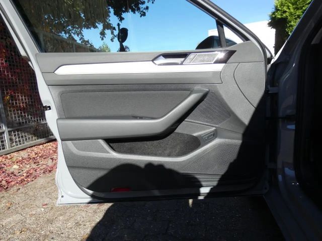 Volkswagen Passat 2.0 TDI Business DSG Variant