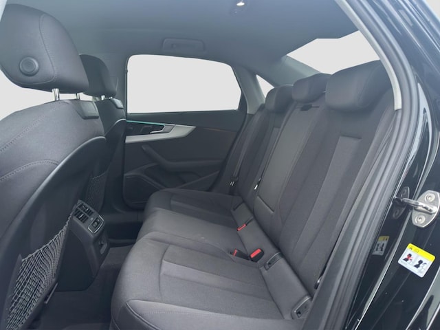 Audi A4 40 TFSI S-Tronic Sedan