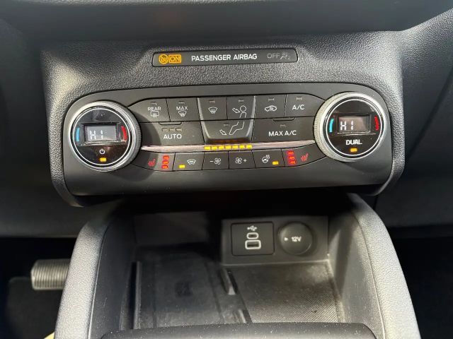 Ford Kuga Plug in Hybrid Titanium