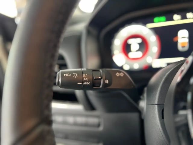 Nissan Qashqai 1.3 Connecta LED+KEYLESS+360°+ACC+VC uvm