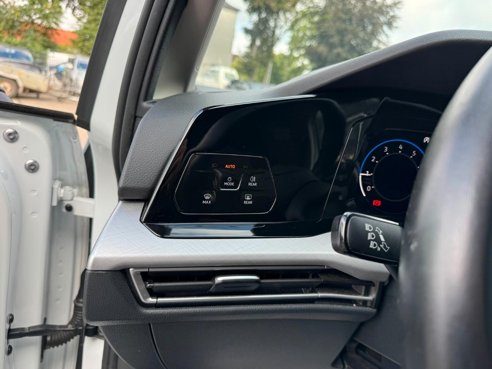 Volkswagen Golf 1.5 TSI Golf VIII Life