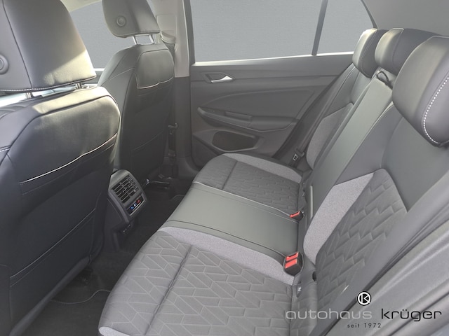 Volkswagen Golf 1.5 eTSI DSG