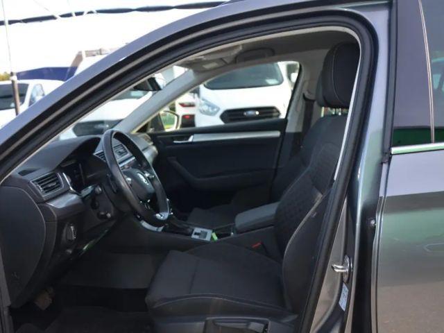 Skoda Superb Superb Kombi 2,0 TDI DSG LED VIRTUAL AHV 1.Besitz