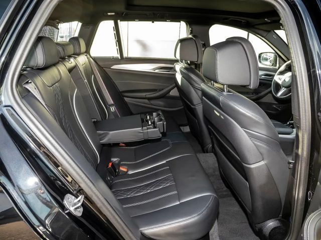 BMW 520 520d M-Sport Touring xDrive