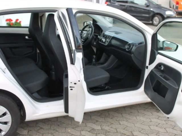 Volkswagen up! Move Move up!