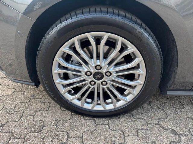 Ford Focus Titanium Wagon