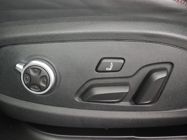 Audi RS4 Avant Quattro