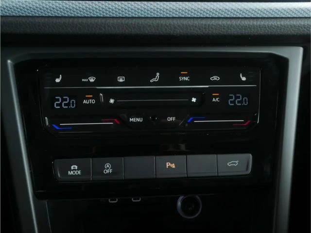 Volkswagen Touran 1.5 TSI DSG R-Line