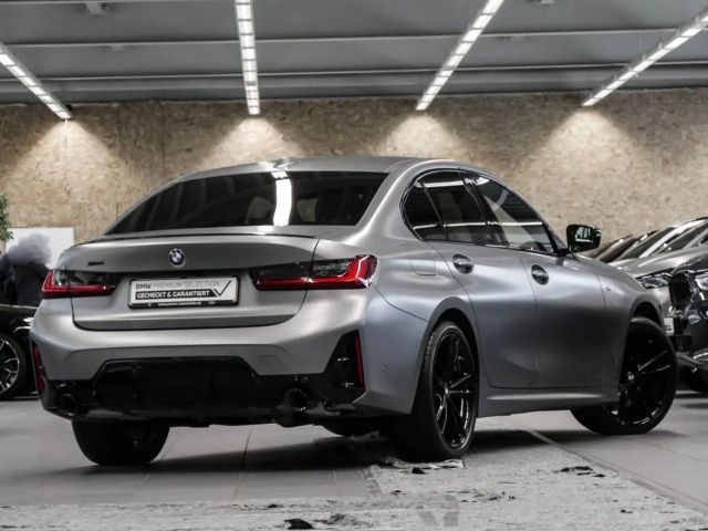 BMW 330 330i M-Sport Sedan xDrive