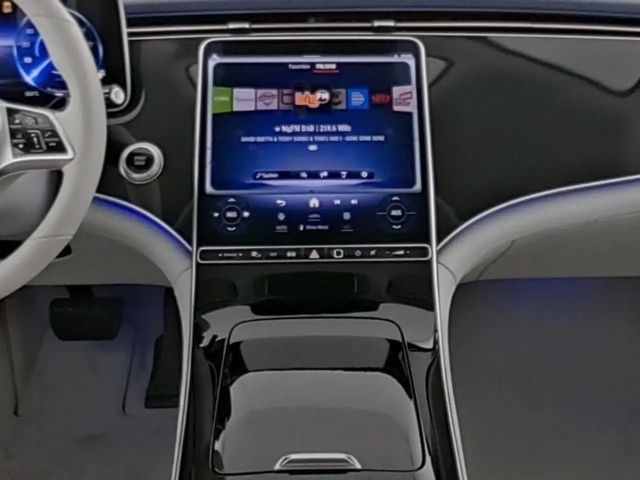 Mercedes-Benz EQE 300 Sedan